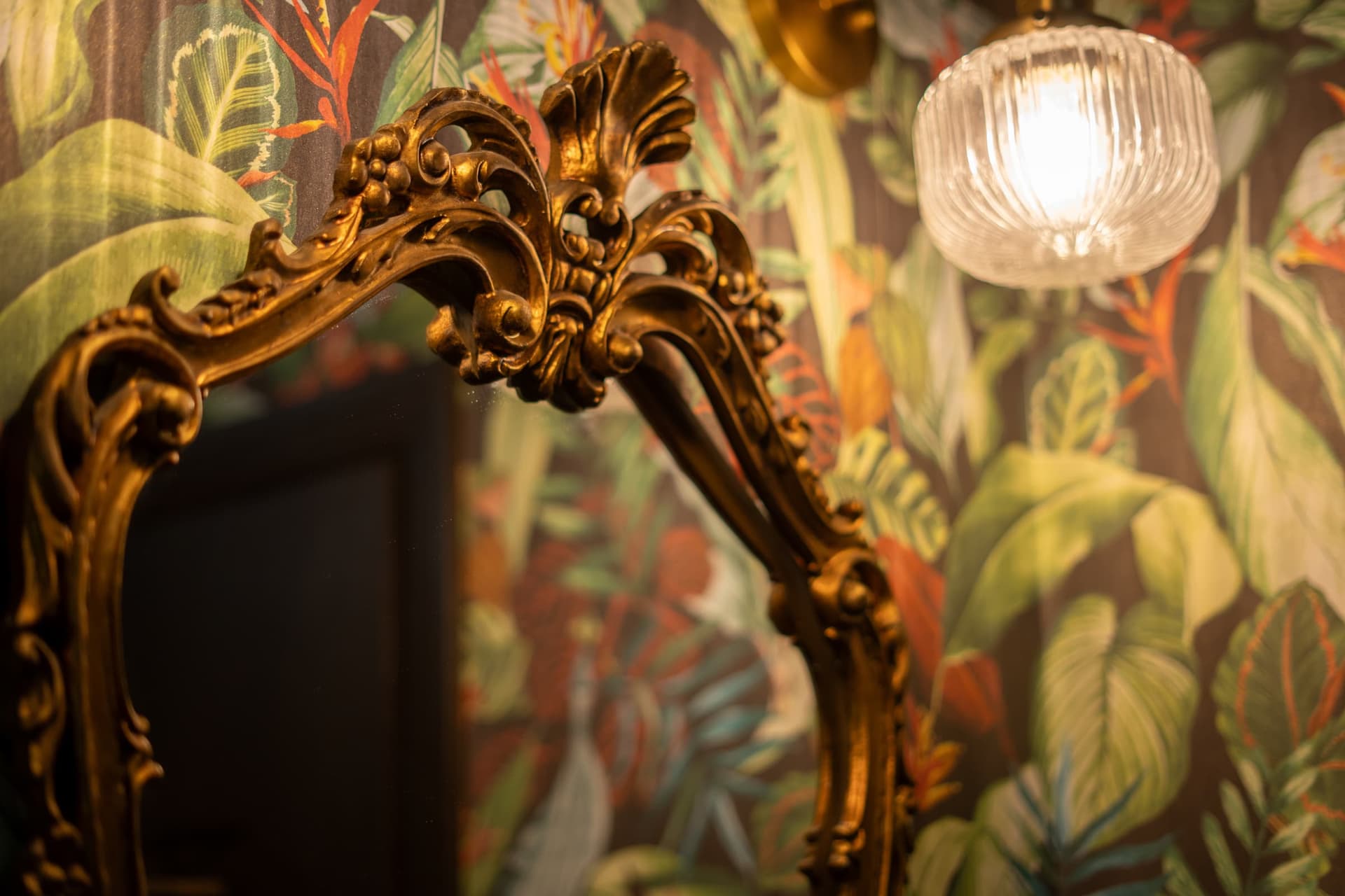 Victorian bathroom — heritage cottage spa retreat, Maison Kilmar